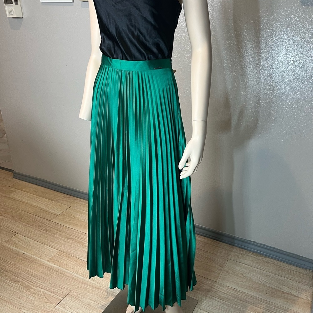 Zella Emerald Green Pleated Midi Skirt
